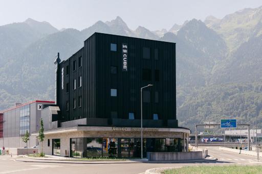CUBE Alpine Stay - Housity