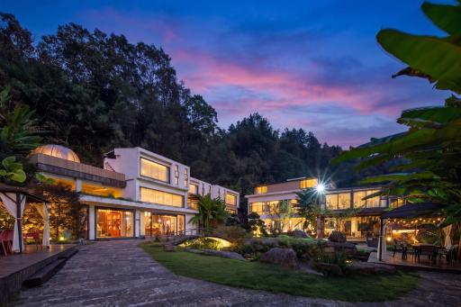 Zhangjiajie Speak to Stone Art Holiday Hotel - Housity