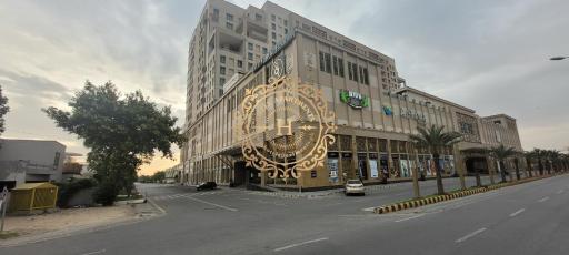 Goldcrest Luxury Apartments - Housity