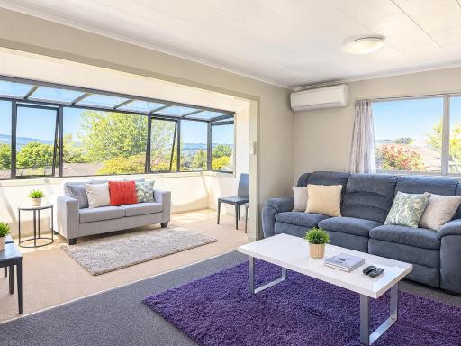 Mountain Top kiwi star holiday home - Housity