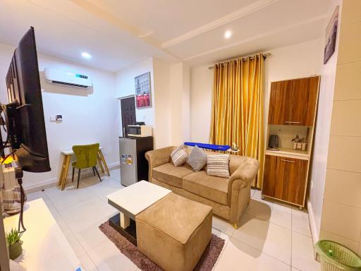 The Panache Luxury Apartment - Housity