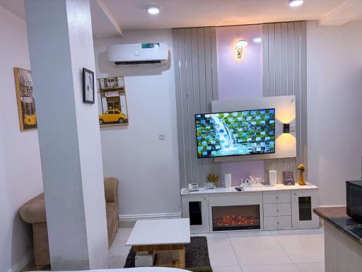 The Panache Luxury Apartment - Housity