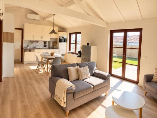 Zeegalm Bungalows - Housity