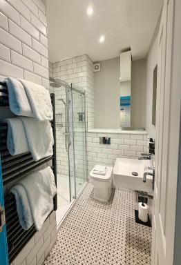 Harington's Apartments - Beau Street - Housity