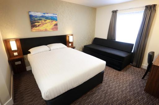 Talardy, St Asaph by Marston’s Inns - Housity