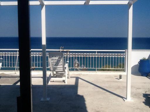 Cheap and confortable, SEAFRONT, Terrace, Zante Town - Housity