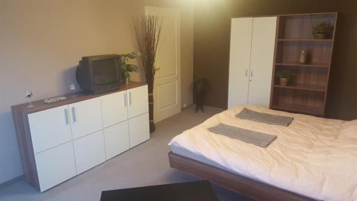 Obuda Apartment - Housity