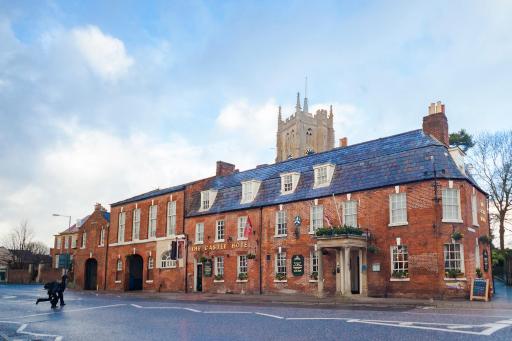 Castle Hotel - Housity