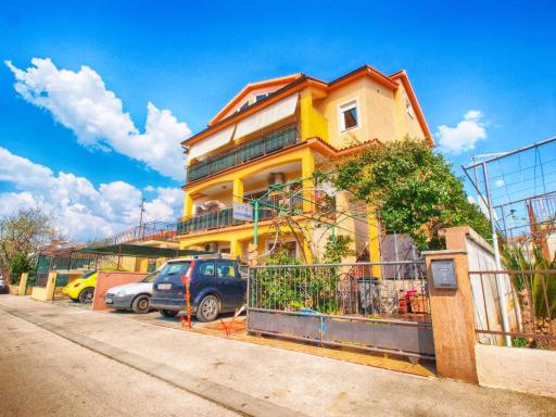 Apartment Snezana 1200 - Housity
