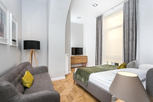 Venetian House Market Square Aparthotel - Housity