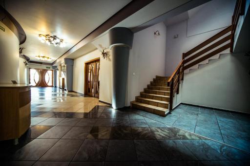 Hotel Ada - Housity