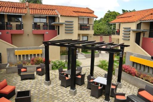 Wayak Hotel - Hizvo