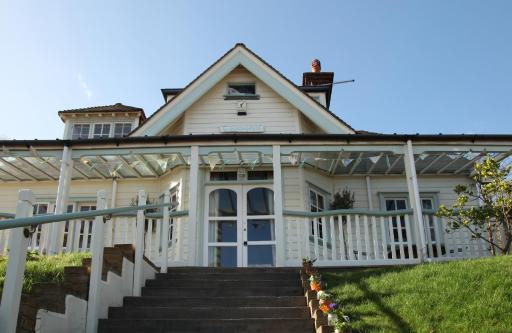 The Beacon House - Housity