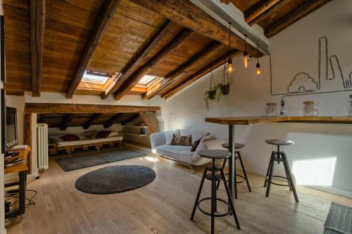 Castiglione 77 - Housity