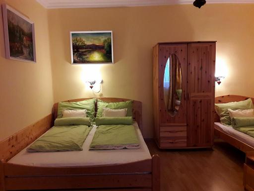 Viktor Vendégház - Housity