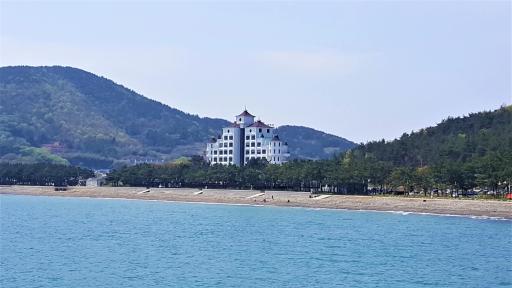 Namhae Beach Hotel - Housity