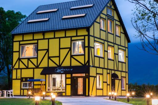 Elizabeth Bed and Breakfast - Housity