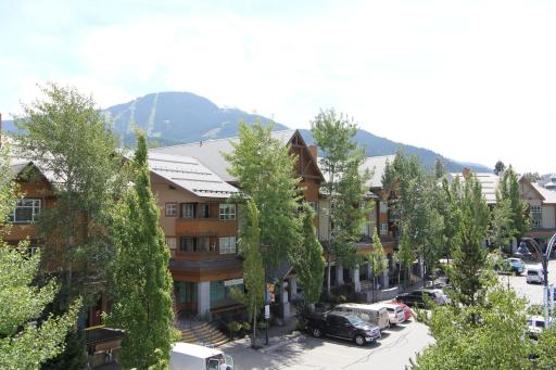 Marketplace Lodge by Whistler Retreats - Housity