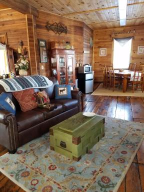 The Perkins House - Housity
