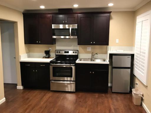 Berkshire Motor Hotel - Housity
