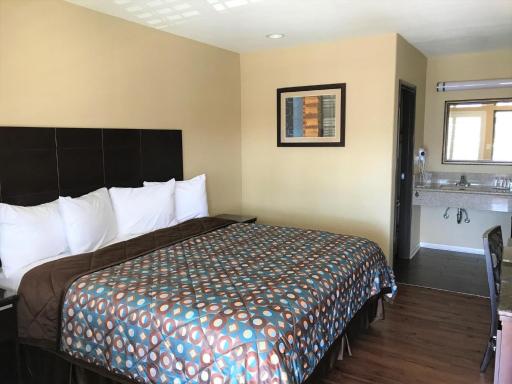 Berkshire Motor Hotel - Housity