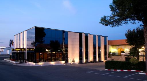 Hotel Juleca - Housity