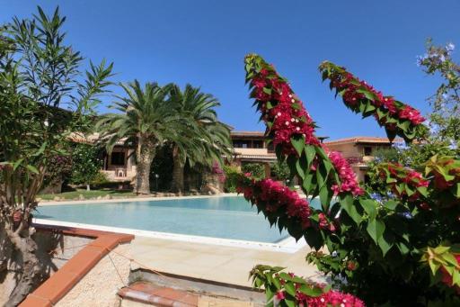 PalmTreeHouse-SardiniaEncharming&Relaxing - Hizvo