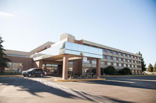 Medicine Hat Lodge, Trademark Collection by Wyndham - Housity