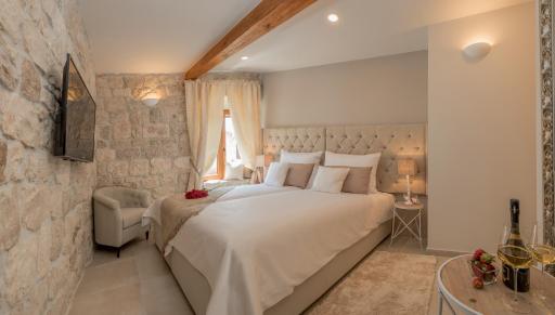 Jupiter Lux Rooms - AE1396 - Housity