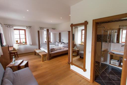 Hotel Alpenblick - Housity