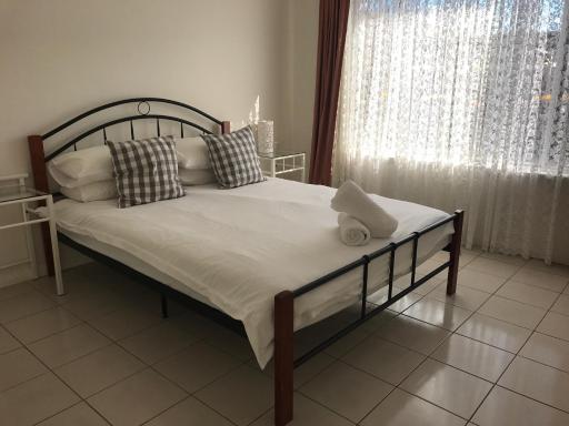 Adelaide Holiday - Housity