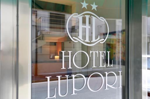 Hotel Lupori - Housity