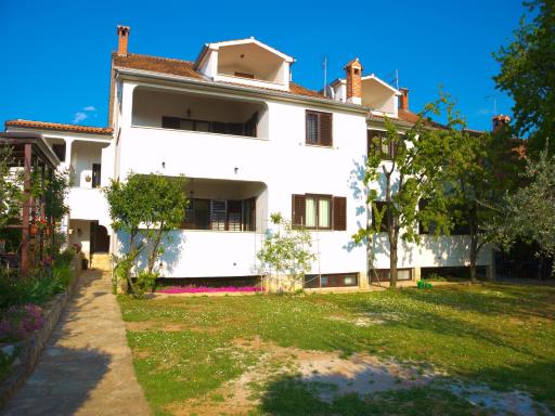 Nada Apartments - Housity