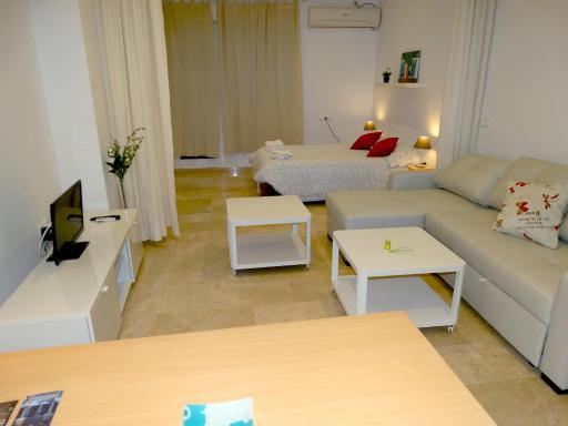 Minimalist Loft Center by gms apartamentos - Housity