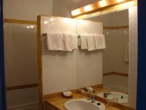 Hotel Mojácar Playa - Housity