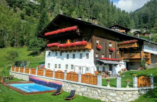 Haus Benedikt - Housity