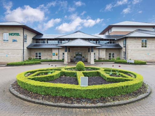 Thorpe Park Hotel and Spa - Housity