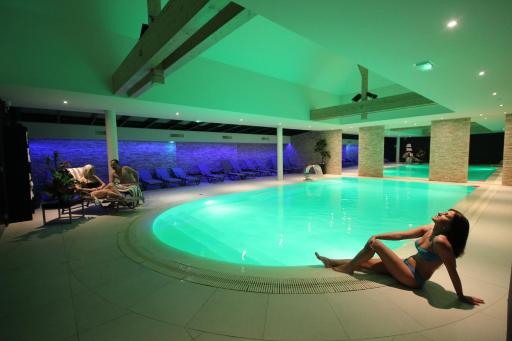 Hotel Au Nid De Cigognes - Housity