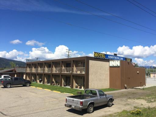 Armstrong Inn - Housity