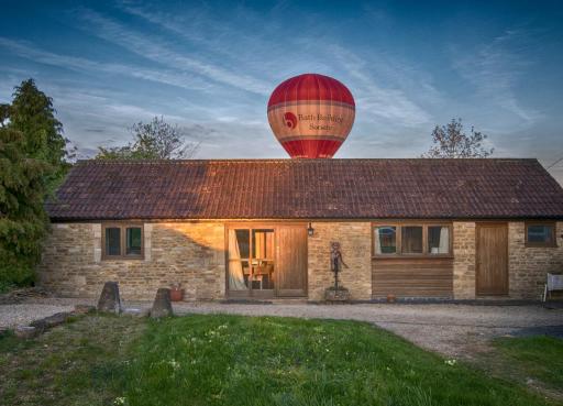 Whitley Coach House - Housity