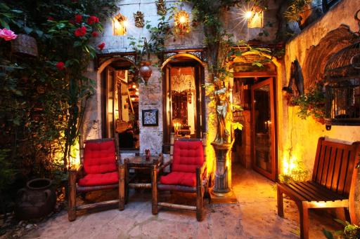 Antique Celtik House - Housity