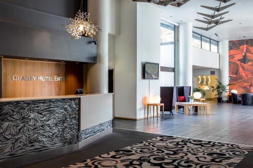 Quality Hotel Entry - Housity