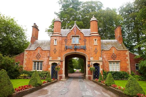 The Mere Golf Resort & Spa - Housity