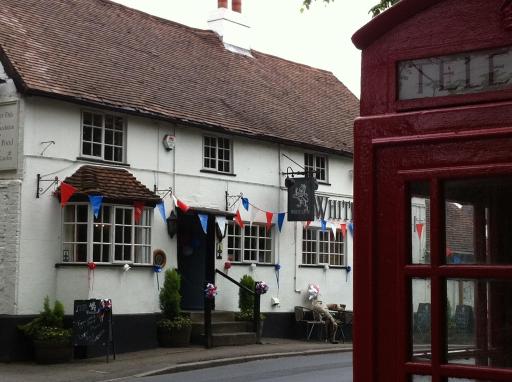 The White Lion Inn - Housity