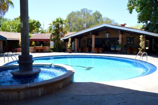Hotel El Rancho - Housity