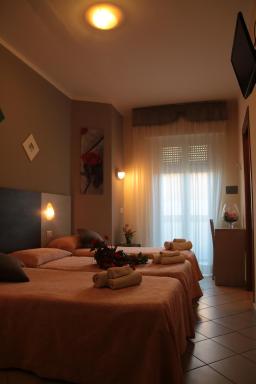 Hotel Senyor - Housity
