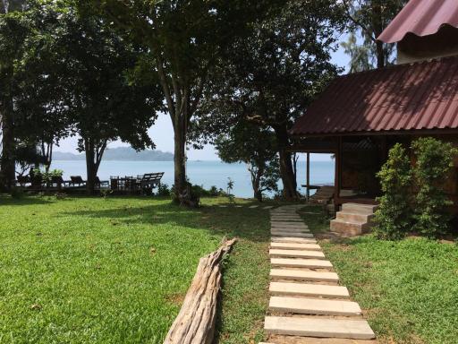 Starlight Beach Resort - Housity