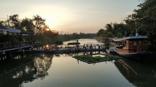 Country Lake View Hotel - Housity