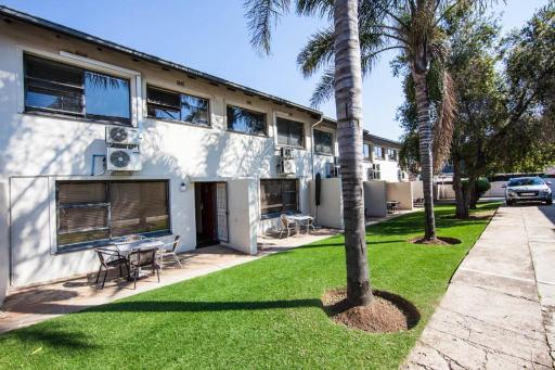 Vetho 1 Apartments OR Tambo Airport - Housity