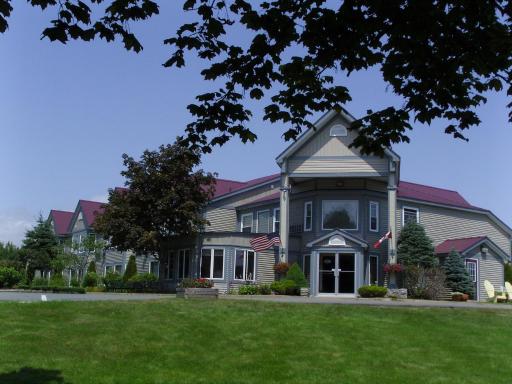 Granite Town Hotel - Housity